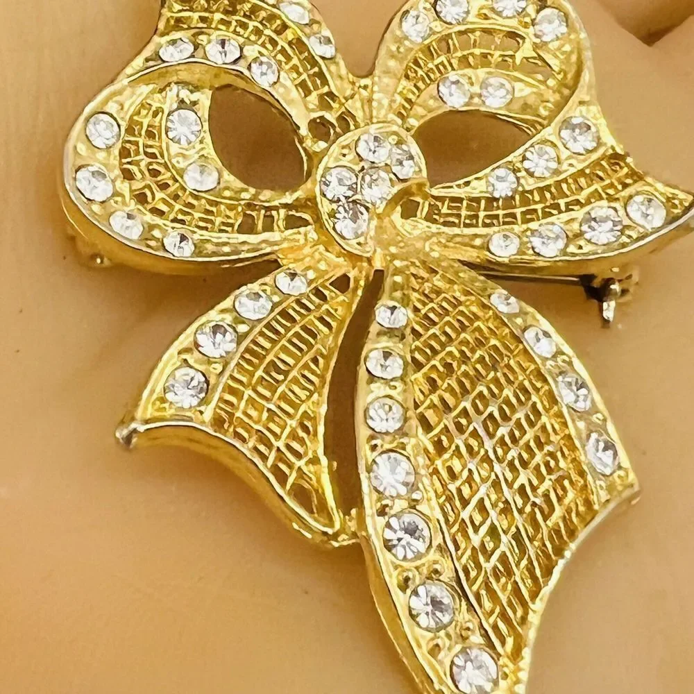 Vintage rhinestone crystal